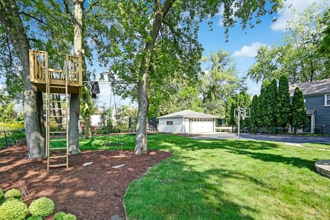 A home in Willowbrook