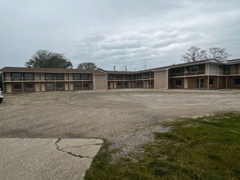 324 E 4th Street Cedar Point IL 61316
