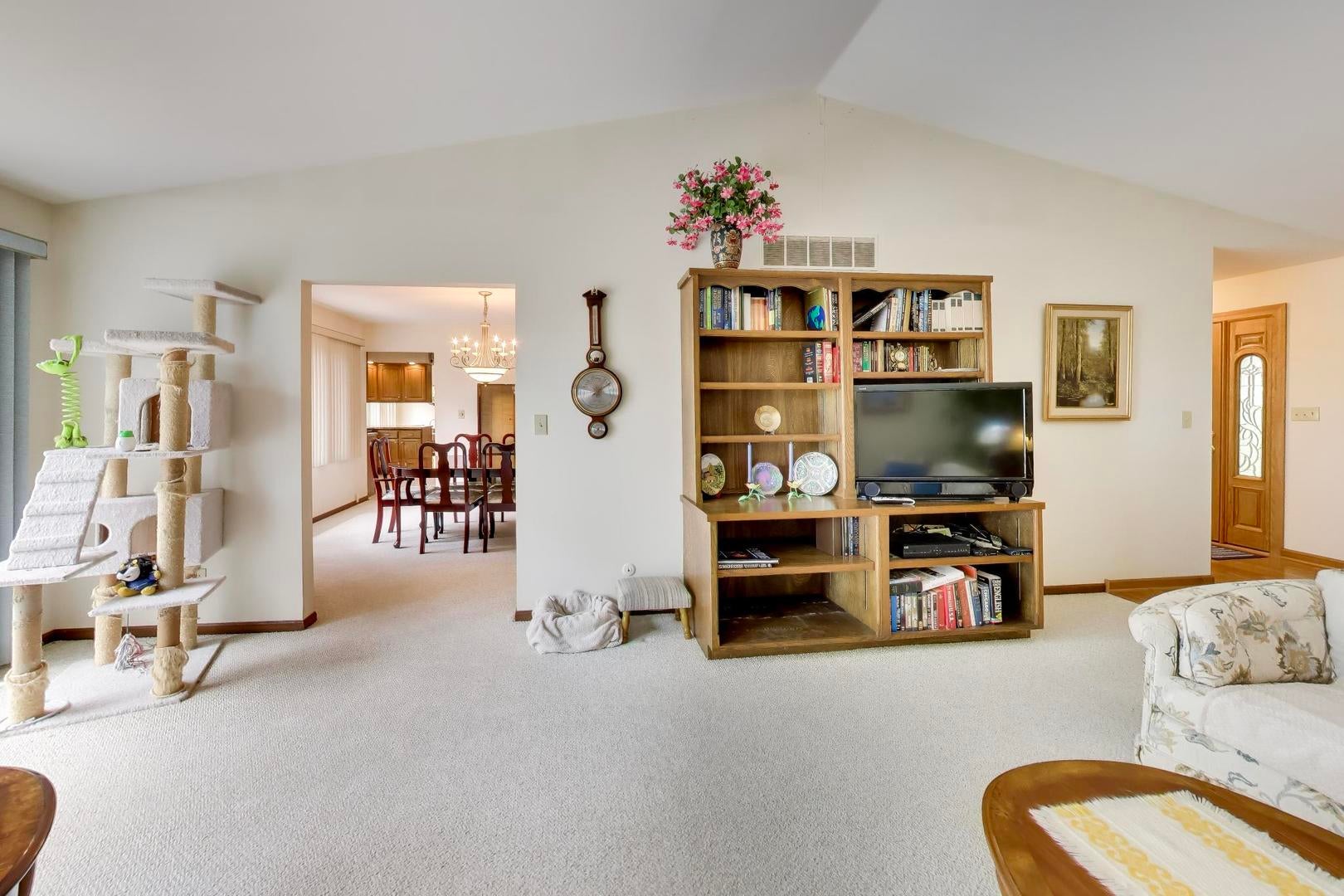 2899 Nish Road