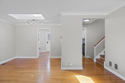 Tiny photo for 1605 E Frederick Street, Arlington Heights, IL 60004 (MLS # 12507152)