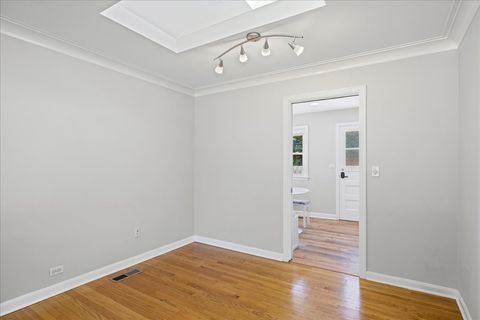 Tiny photo for 1605 E Frederick Street, Arlington Heights, IL 60004 (MLS # 12507152)