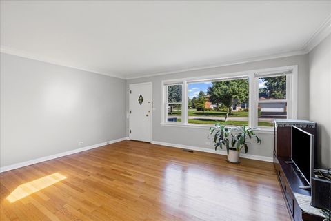 Tiny photo for 1605 E Frederick Street, Arlington Heights, IL 60004 (MLS # 12507152)