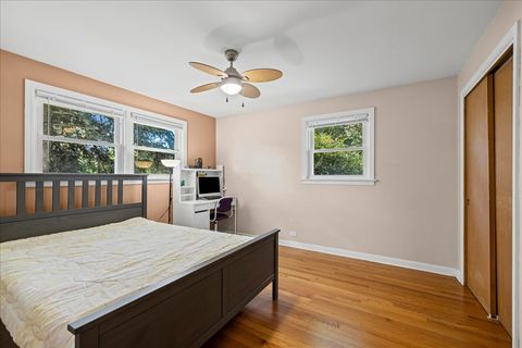 Tiny photo for 1605 E Frederick Street, Arlington Heights, IL 60004 (MLS # 12507152)