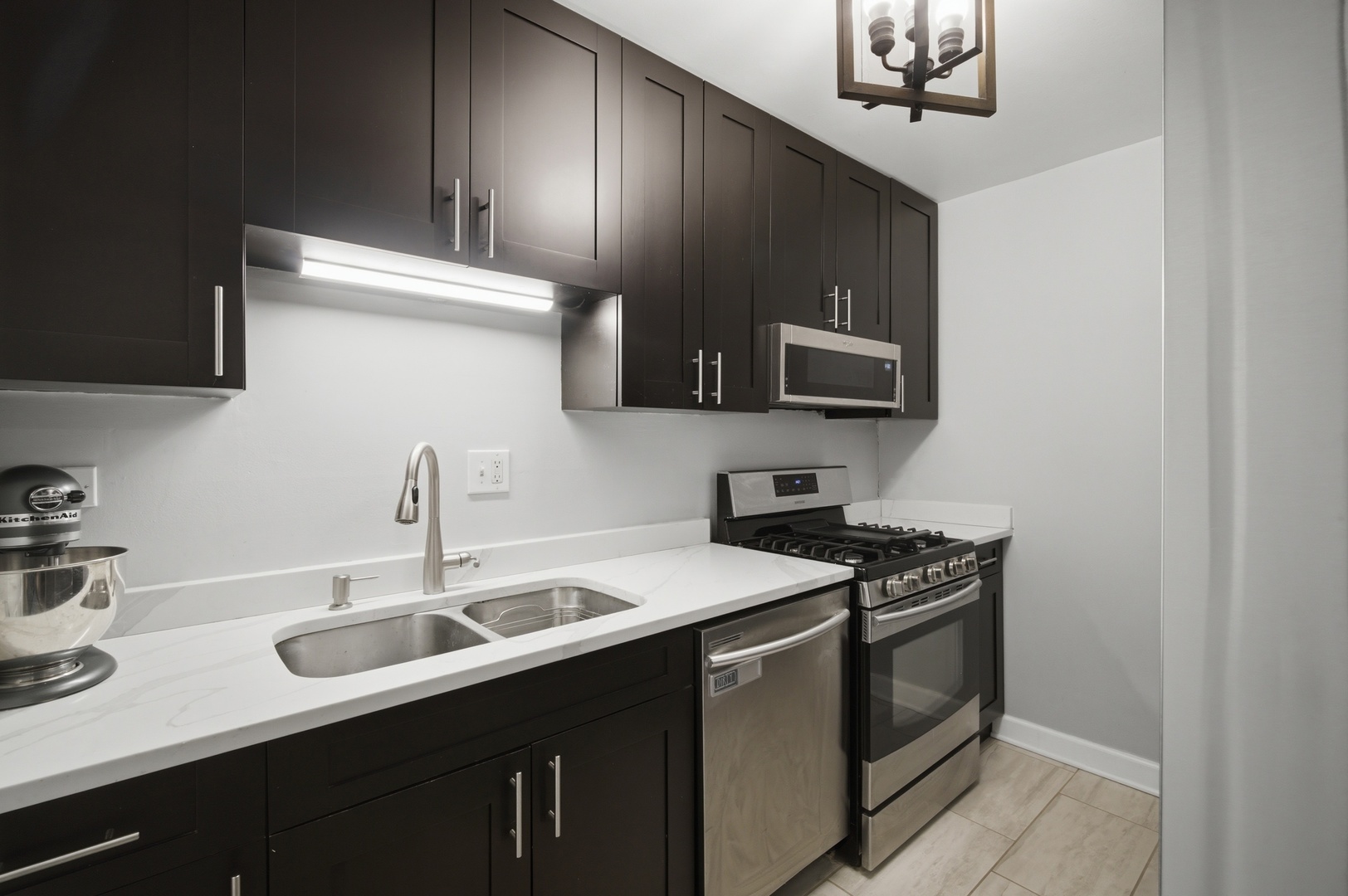 500 N Wilke Road 105