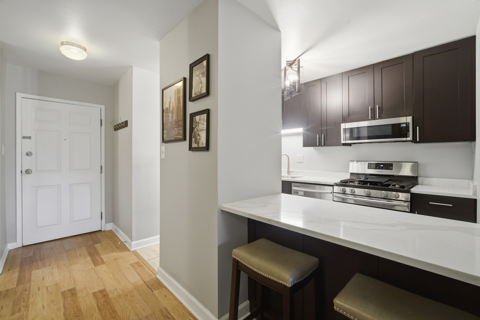 500 N Wilke Road 105