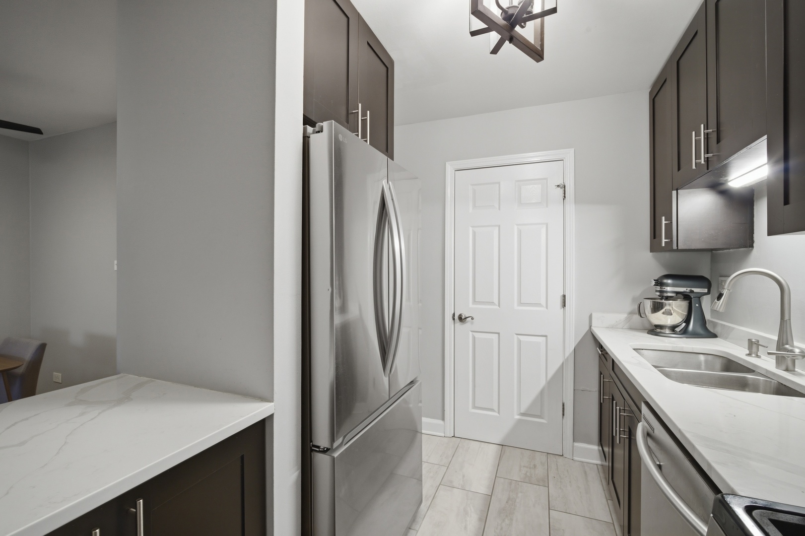 500 N Wilke Road 105