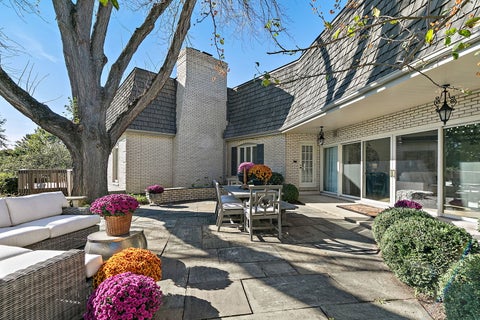 Tiny photo for 418 W County Line Road, Barrington Hills, IL 60010 (MLS # 12790476)