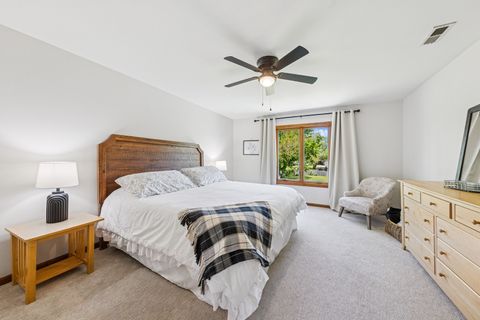 Tiny photo for 5873 Walnut Avenue, Downers Grove, IL 60516 (MLS # 12501285)