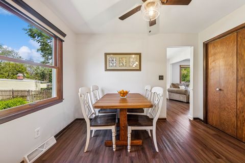 Tiny photo for 5873 Walnut Avenue, Downers Grove, IL 60516 (MLS # 12501285)