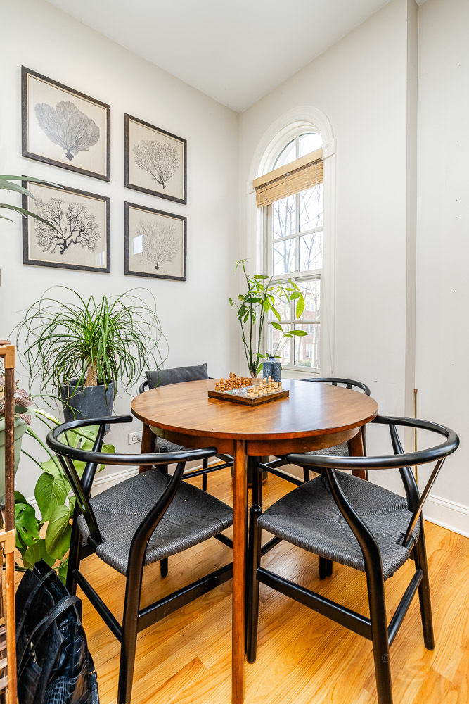 4425 N Racine Avenue 2N