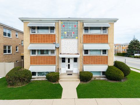 Photo of 4401 N Newcastle Avenue, Harwood Heights, IL 60706 (MLS # 12628292)