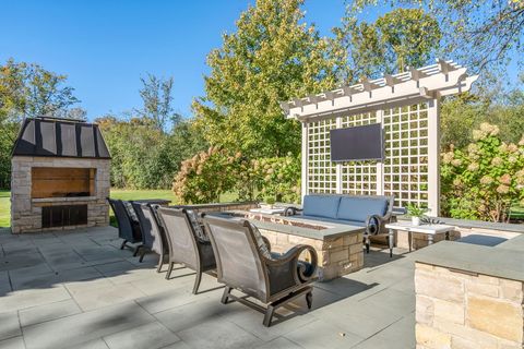 Tiny photo for 34 BRIDLEWOOD Road, Northbrook, IL 60062 (MLS # 12298534)