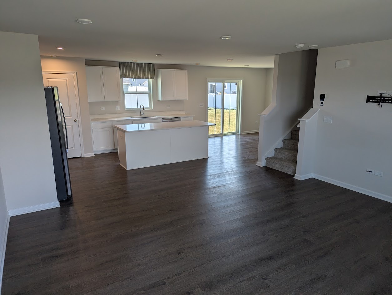 1219 Fox Hedge Trail