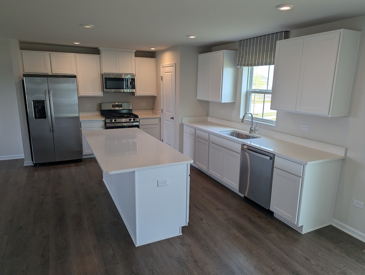1219 Fox Hedge Trail