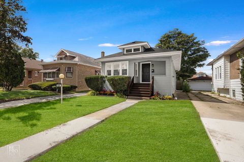 Photo of 628 S 19th Avenue, Maywood, IL 60153 (MLS # 12506793)