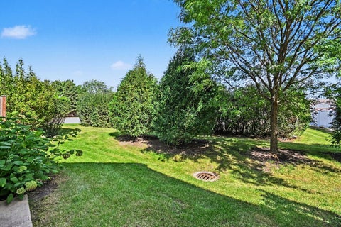 Tiny photo for 1011 Green Meadow Avenue, Vernon Hills, IL 60061 (MLS # 12772993)
