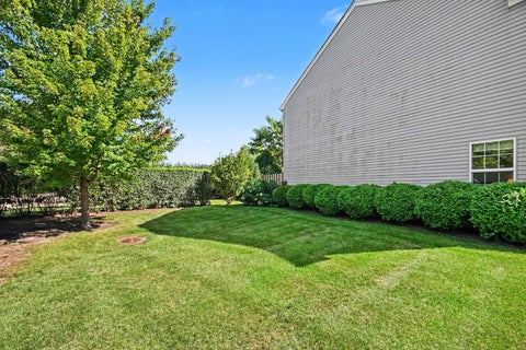 Tiny photo for 1011 Green Meadow Avenue, Vernon Hills, IL 60061 (MLS # 12772993)