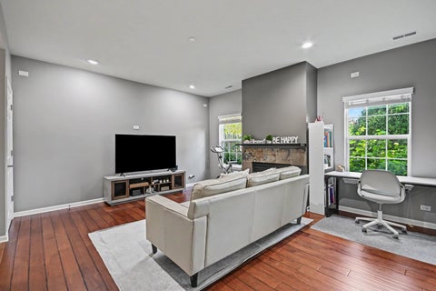 Tiny photo for 1011 Green Meadow Avenue, Vernon Hills, IL 60061 (MLS # 12772993)