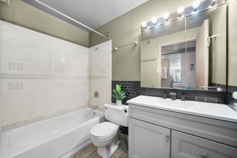 Tiny photo for 1122 N Clark Street #2202, Chicago, IL 60610 (MLS # 12509952)