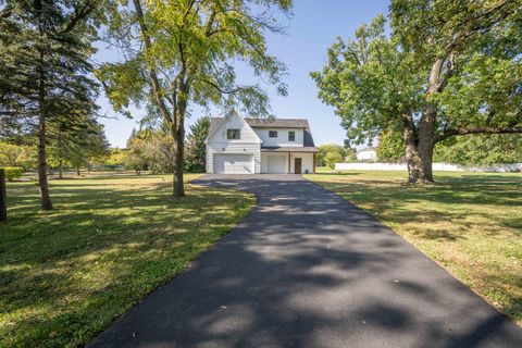 Photo of 1721 State Route 31, Oswego, IL 60543 (MLS # 12476096)