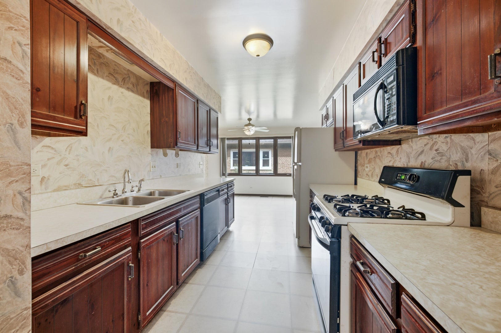 301 N Catino Court