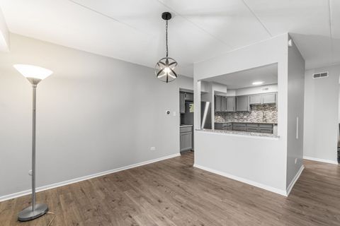 Tiny photo for 9925 Shady Lane #5004, Orland Park, IL 60462 (MLS # 12502919)