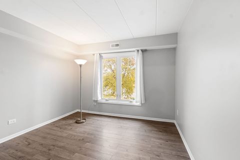 Tiny photo for 9925 Shady Lane #5004, Orland Park, IL 60462 (MLS # 12502919)