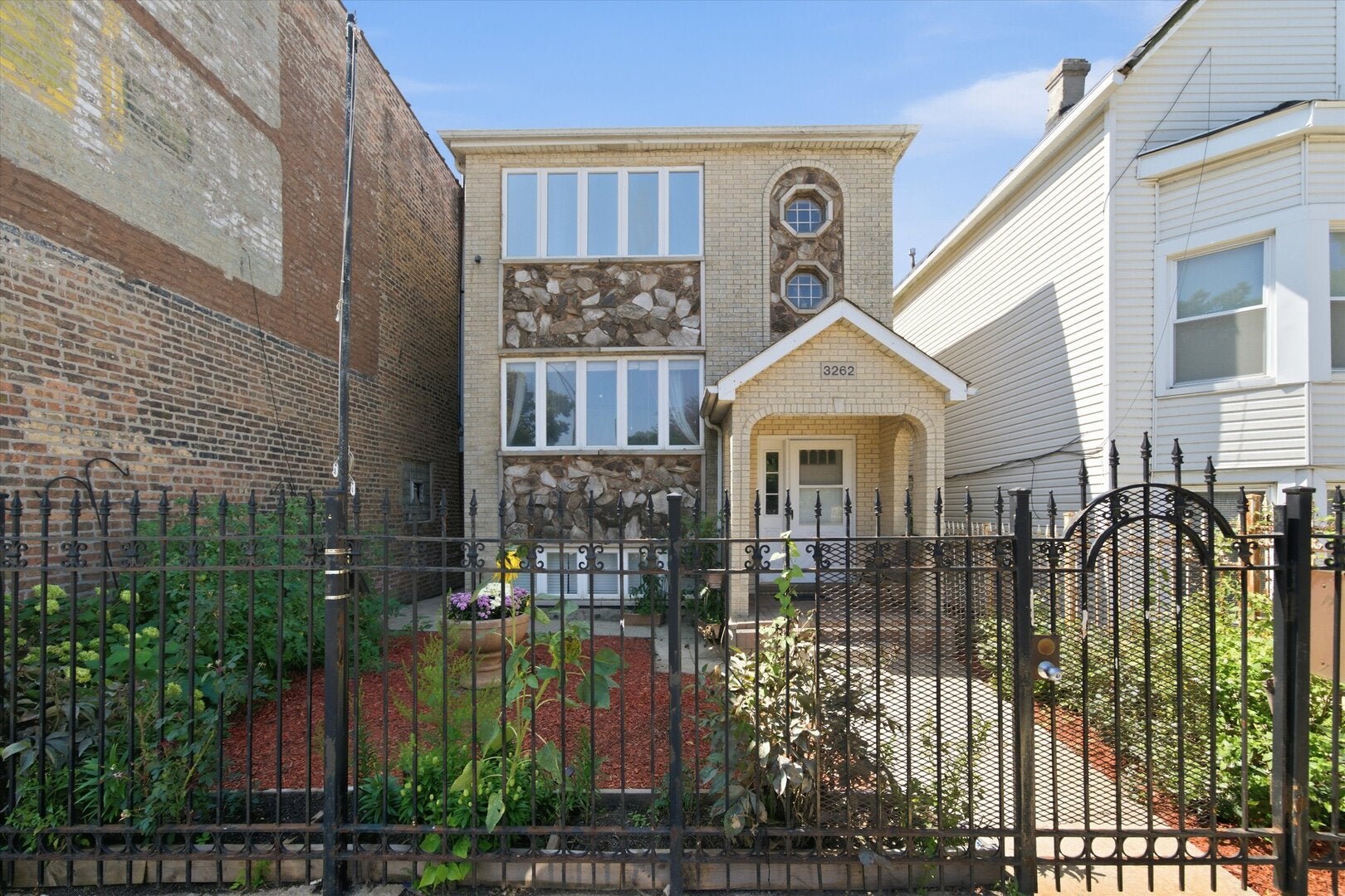 3262 N Elston Avenue