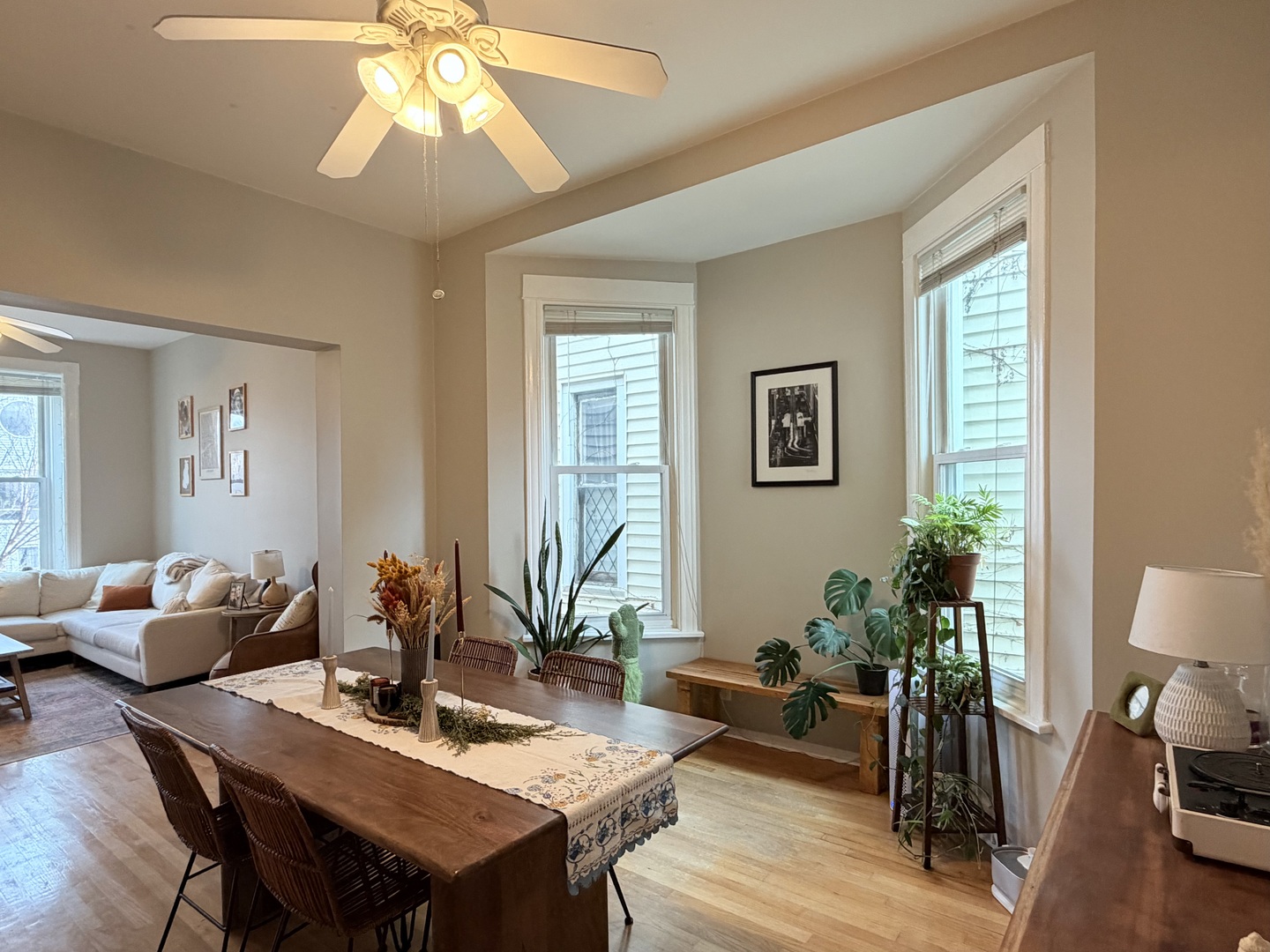 3016 N Clifton Avenue 2