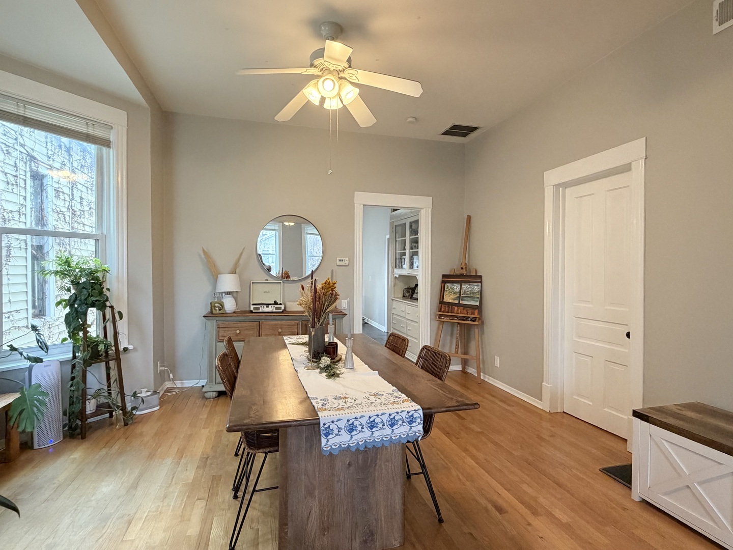 3016 N Clifton Avenue 2