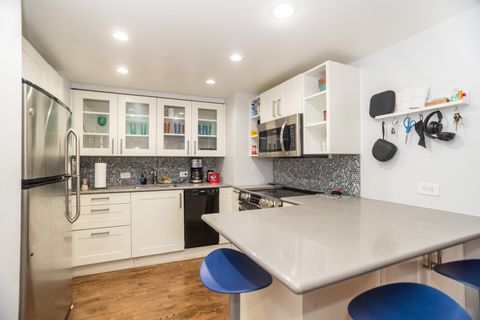 Tiny photo for 40 E 9TH Street #1313, Chicago, IL 60605 (MLS # 12536060)