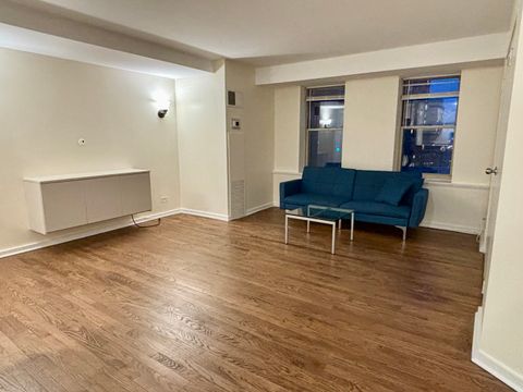 Tiny photo for 40 E 9TH Street #1313, Chicago, IL 60605 (MLS # 12536060)