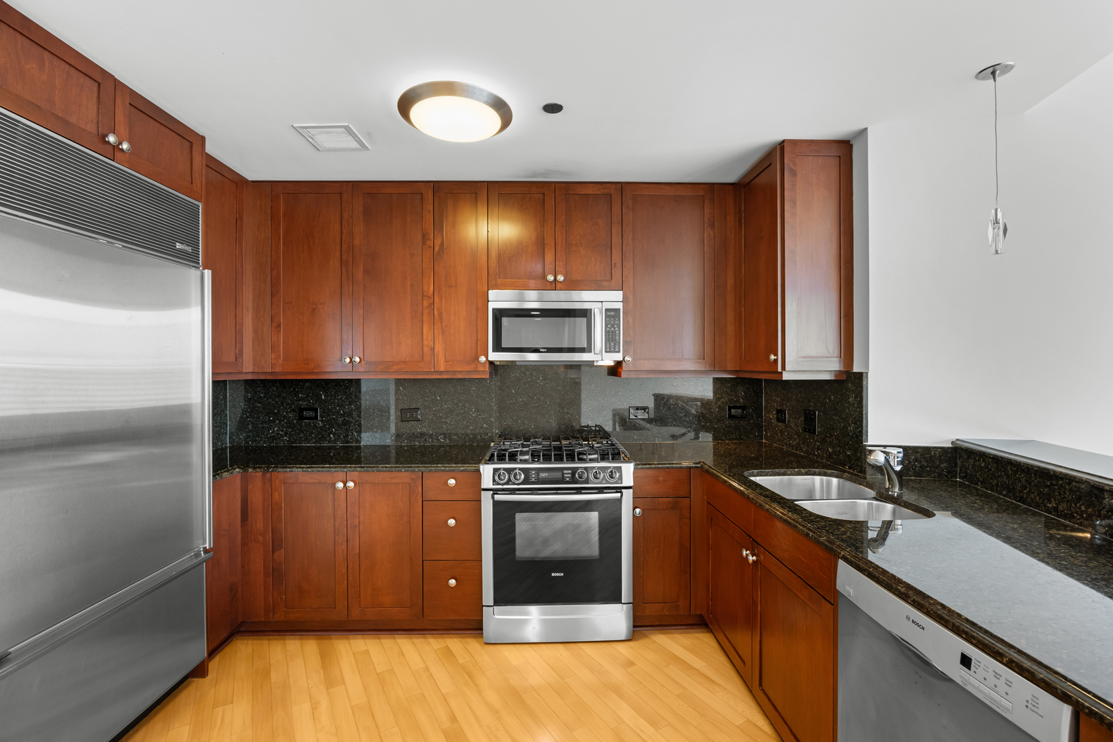 60 E MONROE Street 3808