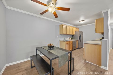 Tiny photo for 1484 Stonebridge Circle #B2, Wheaton, IL 60189 (MLS # 12530727)