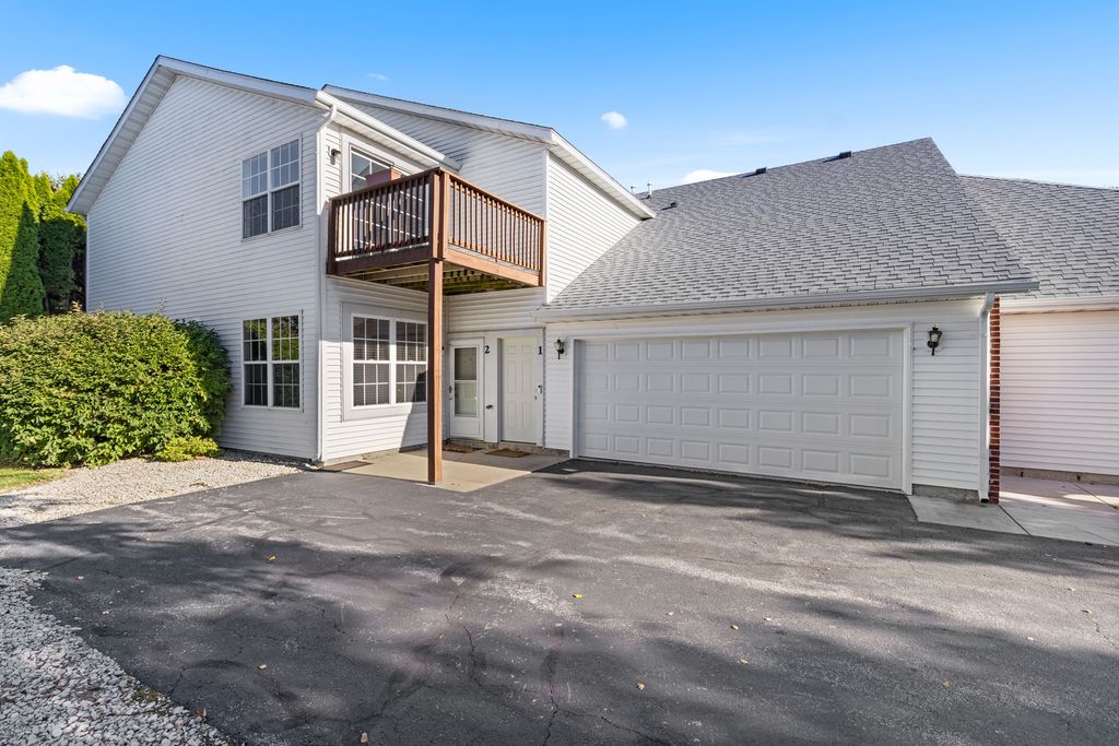 Photo for 10161 Metalmark Lane #1, Roscoe, IL 61073 (MLS # 12482276)