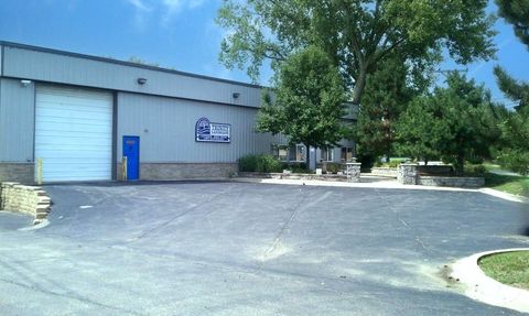 1050 Tamarac Drive Carpentersville IL 60110