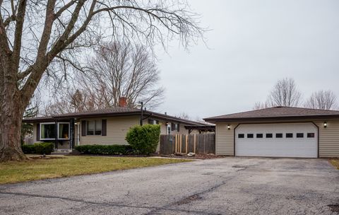 Tiny photo for 38410 N Tewes Court, Beach Park, IL 60087 (MLS # 12589934)
