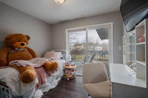 Tiny photo for 38410 N Tewes Court, Beach Park, IL 60087 (MLS # 12589934)