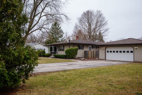 Tiny photo for 38410 N Tewes Court, Beach Park, IL 60087 (MLS # 12589934)
