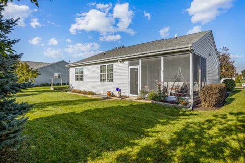 Tiny photo for 814 Hanson Avenue, McHenry, IL 60050 (MLS # 12783723)