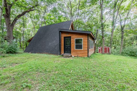 Photo of 19 Navajo Court, Putnam, IL 61560 (MLS # 12467799)