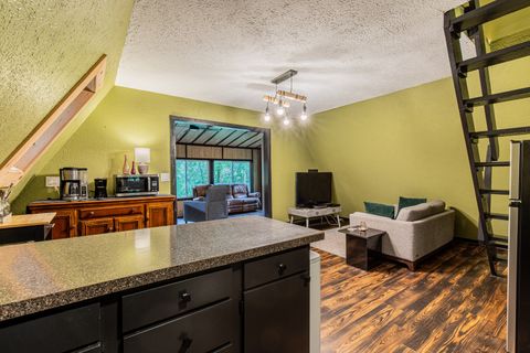 Tiny photo for 19 Navajo Court, Putnam, IL 61560 (MLS # 12467799)