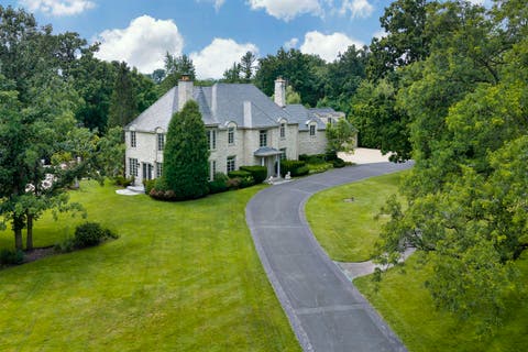 Tiny photo for 2311 Burr Oak RD, Northfield, IL 60093 (MLS # 12694307)