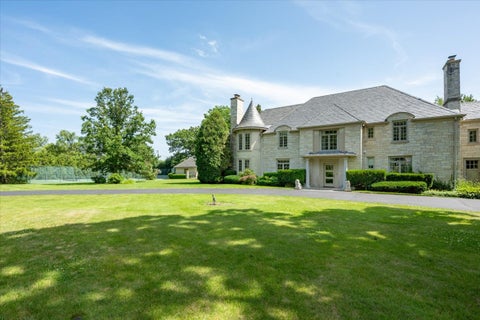Tiny photo for 2311 Burr Oak RD, Northfield, IL 60093 (MLS # 12694307)