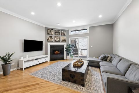 Tiny photo for 2338 N OAKLEY Avenue, Chicago, IL 60647 (MLS # 12626518)