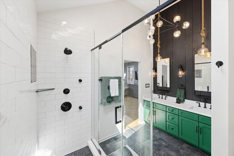 Tiny photo for 2338 N OAKLEY Avenue, Chicago, IL 60647 (MLS # 12626518)