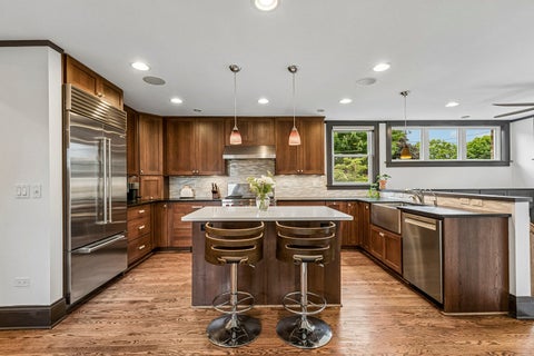 Tiny photo for 1225 N Grove Avenue, Oak Park, IL 60302 (MLS # 12752834)