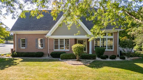 Photo of 4258 Stableford Lane, Naperville, IL 60564 (MLS # 12527618)