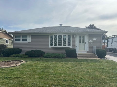 Photo of 2402 Rohlwing Road, Rolling Meadows, IL 60008 (MLS # 12766683)