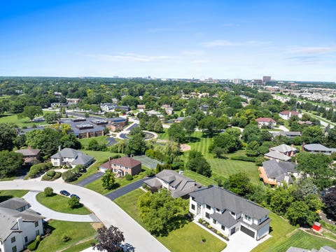 Tiny photo for 14 Hamilton Lane, Oak Brook, IL 60523 (MLS # 12697084)
